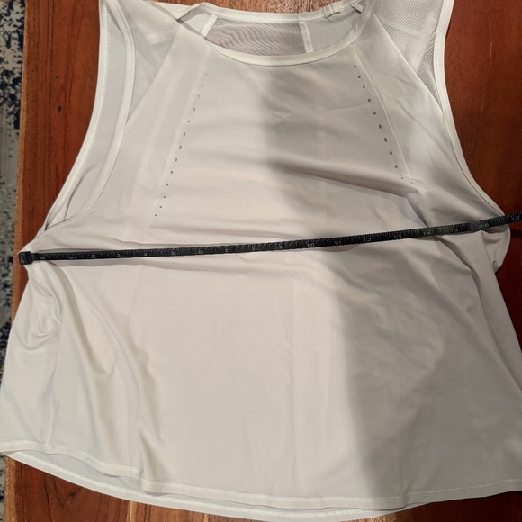 Lululemon Sculpt Cropped Tank - Picture 2 of 5